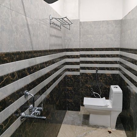 Sky Inn Paying Guest House Варанаси Экстерьер фото