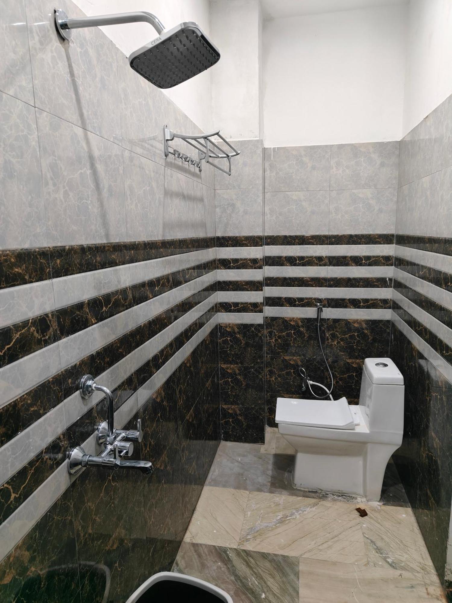 Sky Inn Paying Guest House Варанаси Экстерьер фото